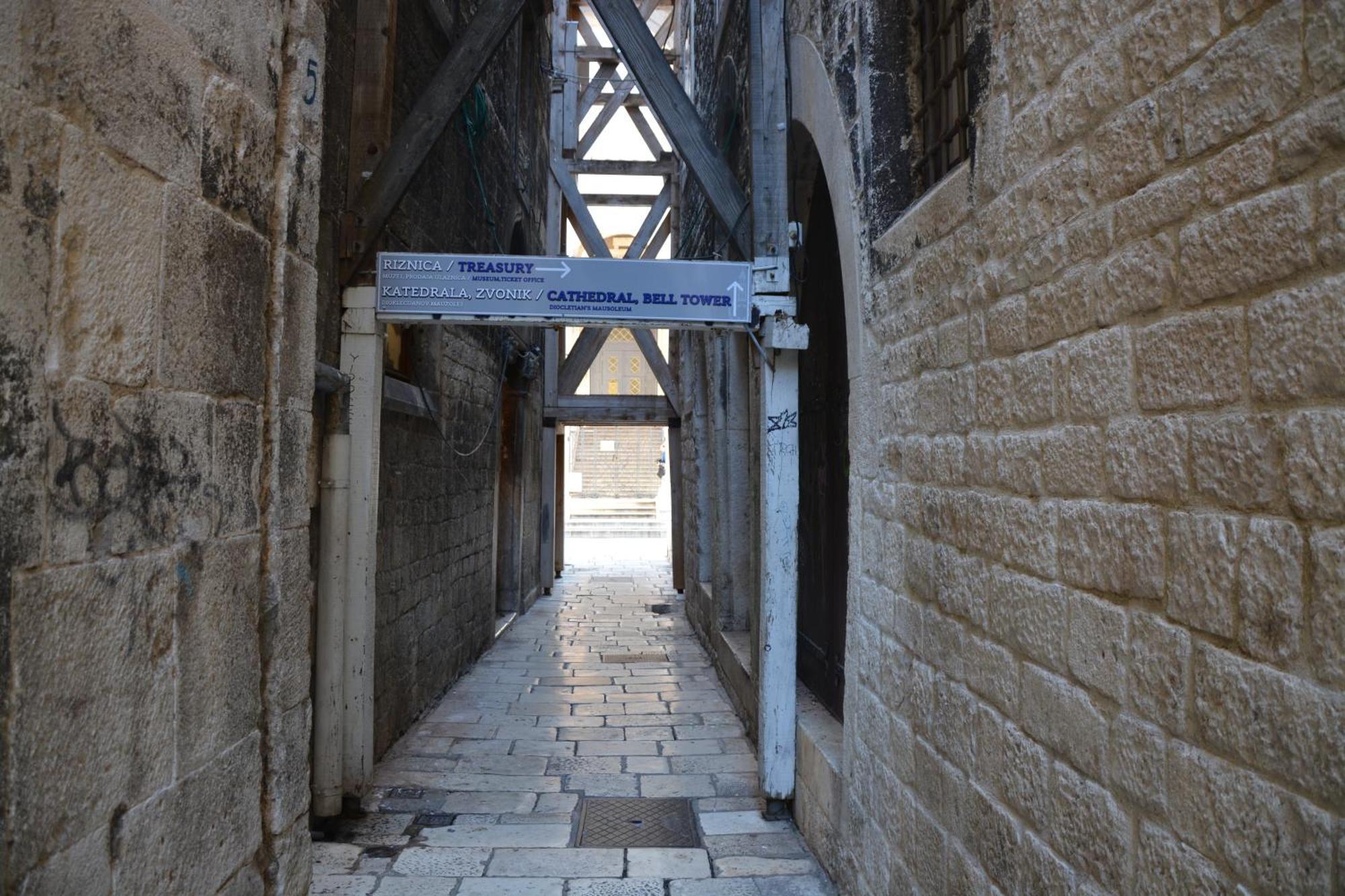 Largo Apartment In The Heart Of Diocletian Palace Split Exteriér fotografie