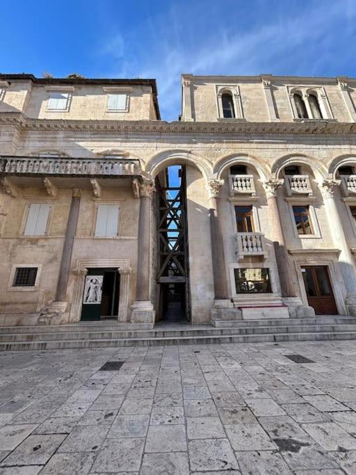 Largo Apartment In The Heart Of Diocletian Palace Split Exteriér fotografie