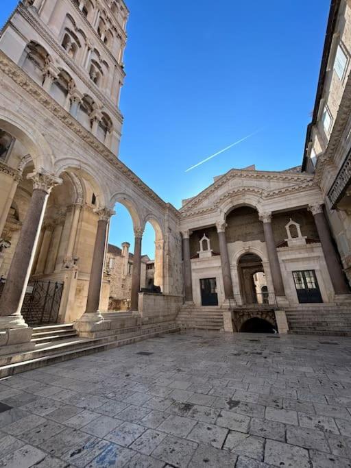 Largo Apartment In The Heart Of Diocletian Palace Split Exteriér fotografie